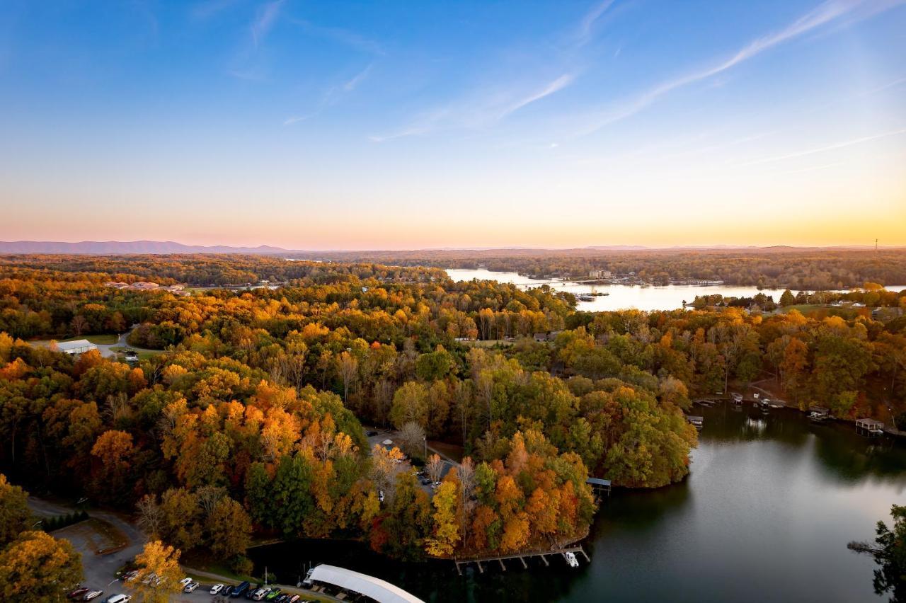 Halesford Harbour Resort - Smith Mountain Lake Moneta Kültér fotó